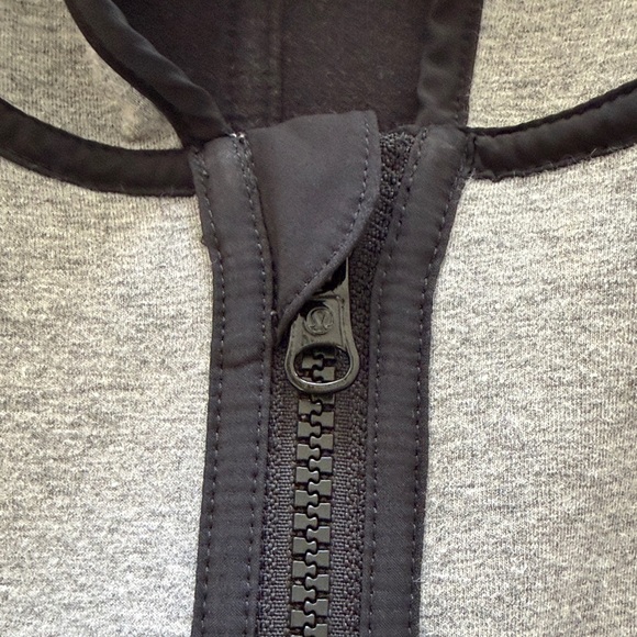 Lululemon Reversible Vest - Picture 6 of 6